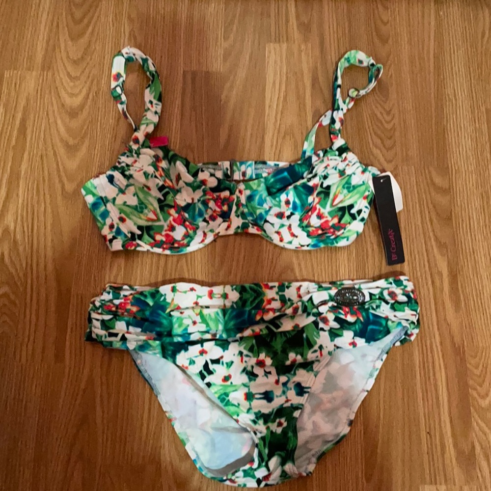 BNWT Be creative by Christina bikini